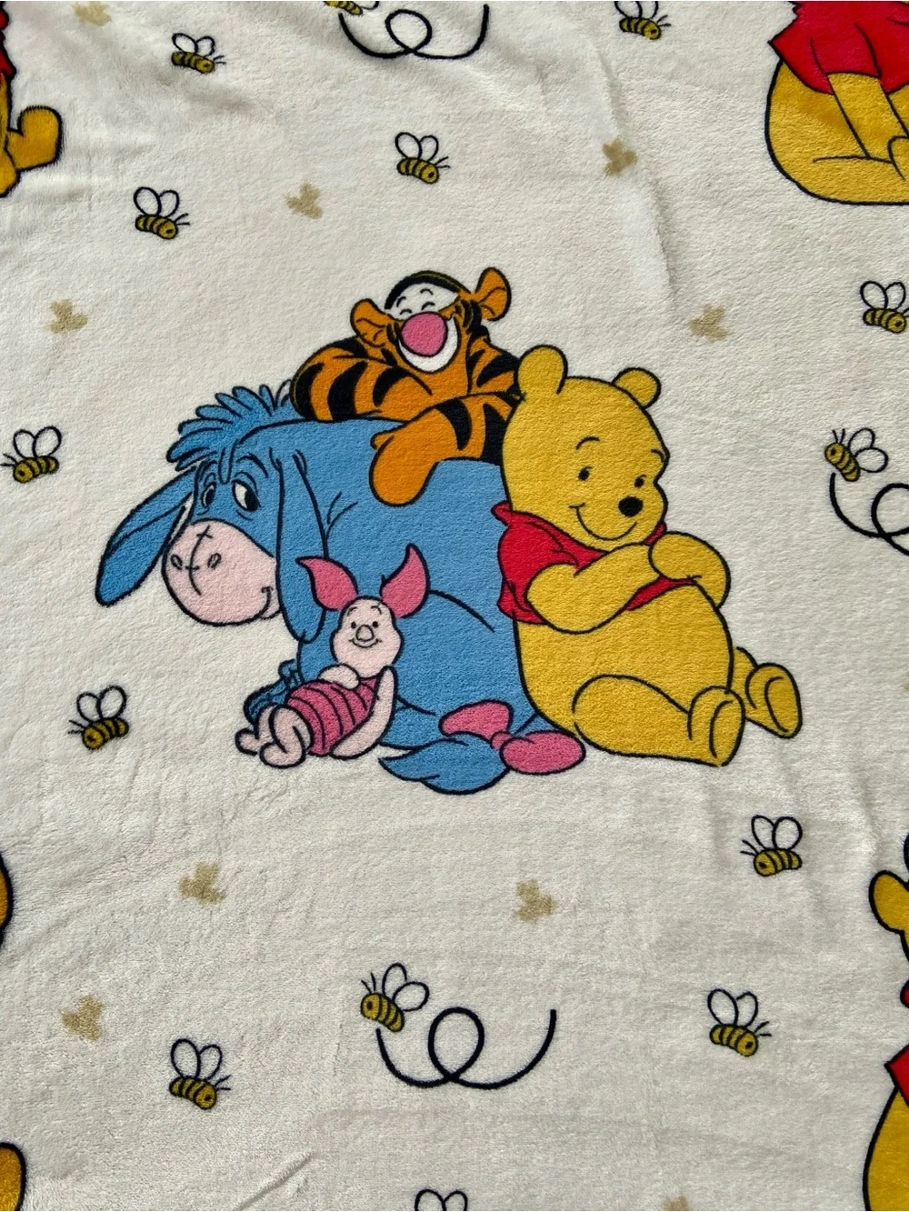 Disney Winnie the Pooh Fleece Throw Blanket White Pooh Tigger Eeyore Piglet